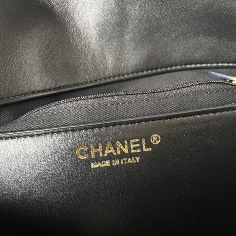 Ch**el hobo bags